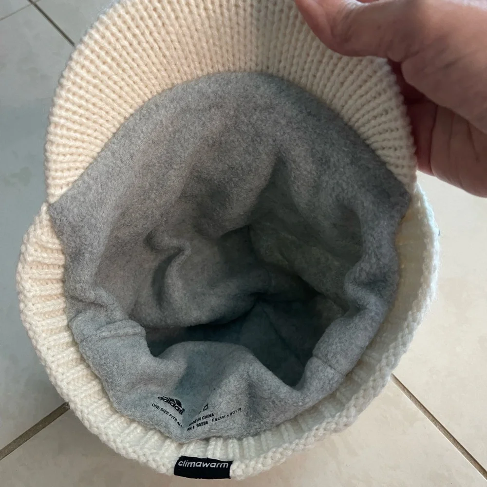 ADIDAS Beanie / Hat 💙 - Picture 13 of 13